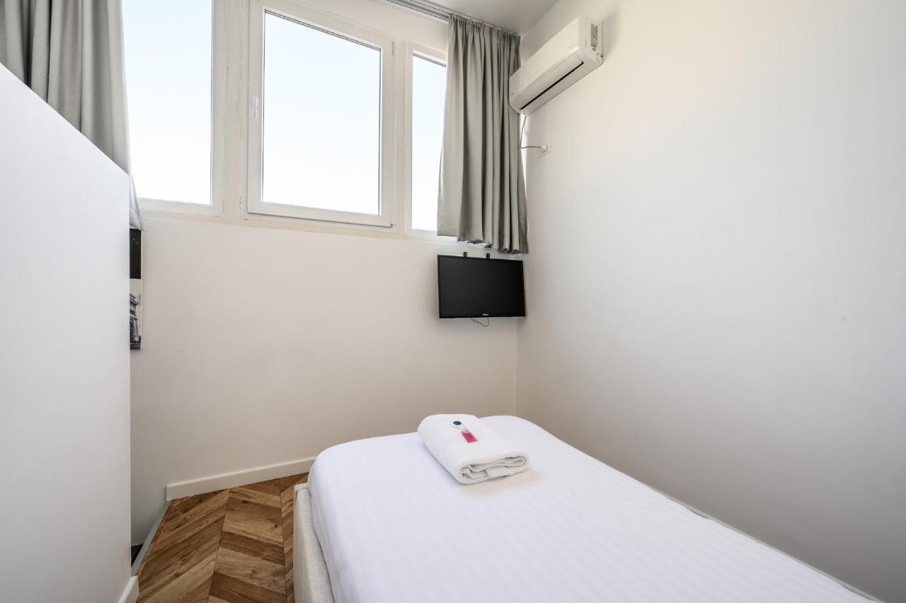 Miku Apartments-Luxury City View At Wilson Square Tirana Exterior foto