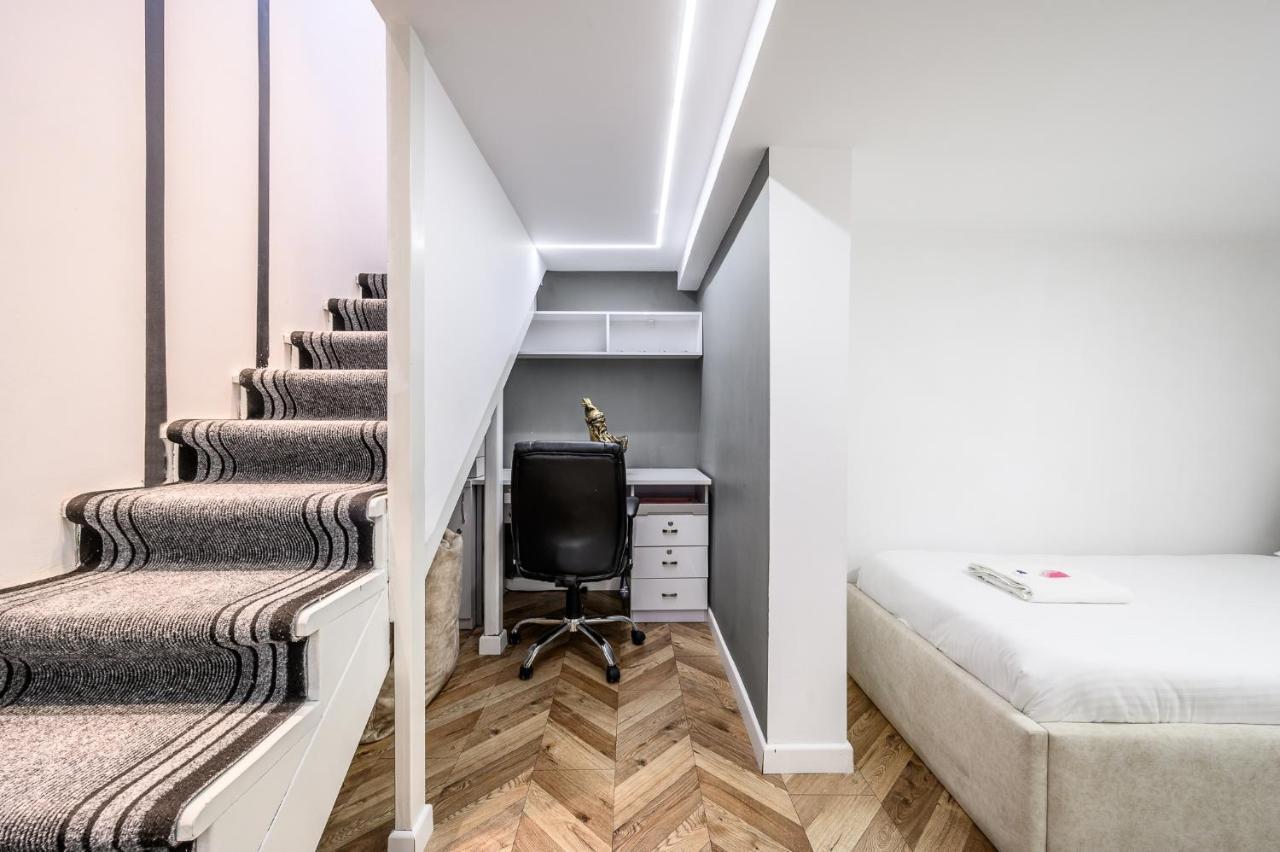 Miku Apartments-Luxury City View At Wilson Square Tirana Exterior foto